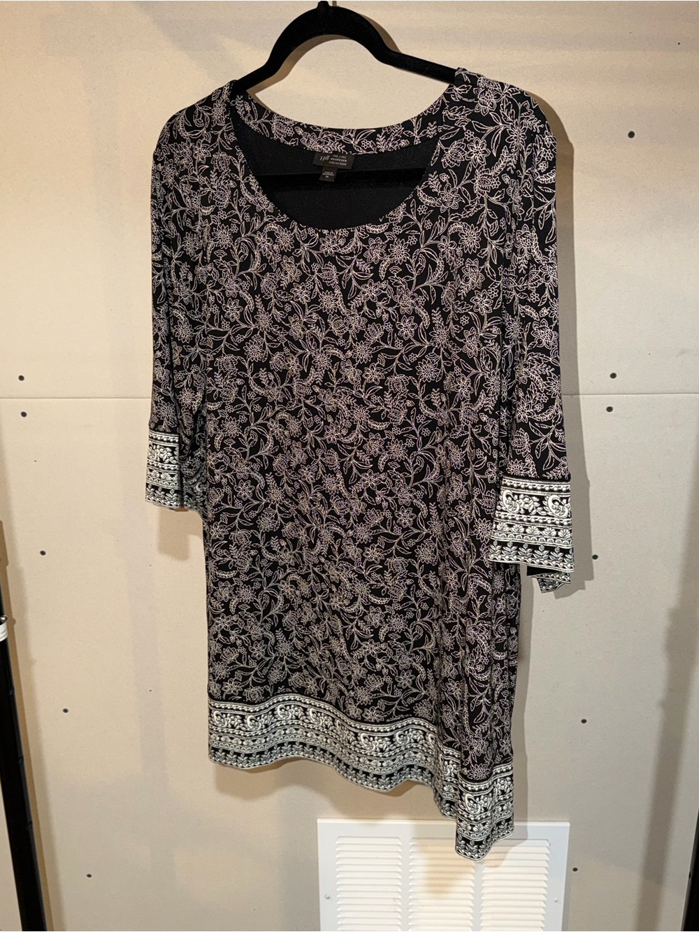 J. Jill Black Top with White Floral Trim - Picture 2 of 2